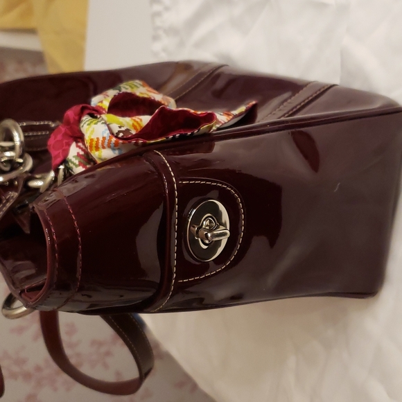 Coach Patent Leather Purse - Picture 3 of 6